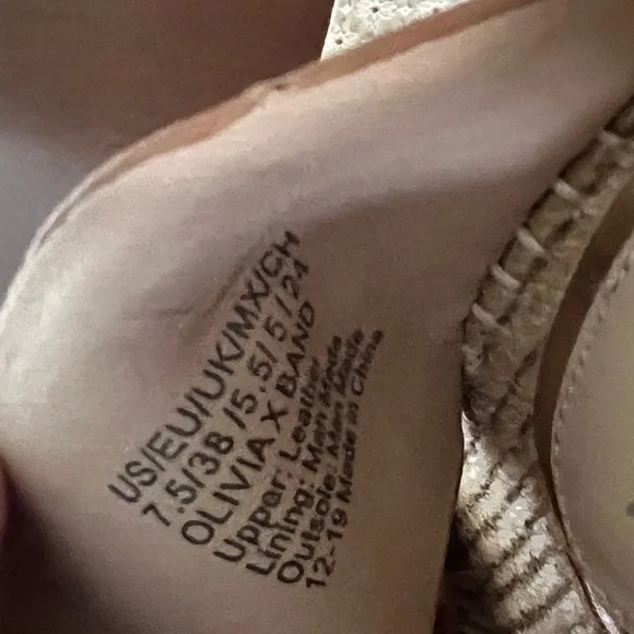 Kenneth Cole New York Olivia X Band Wedge Sz 7.5 - Picture 3 of 16